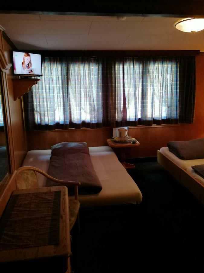 Petit Helvetia Budget Hotel Zermatt Exteriér fotografie